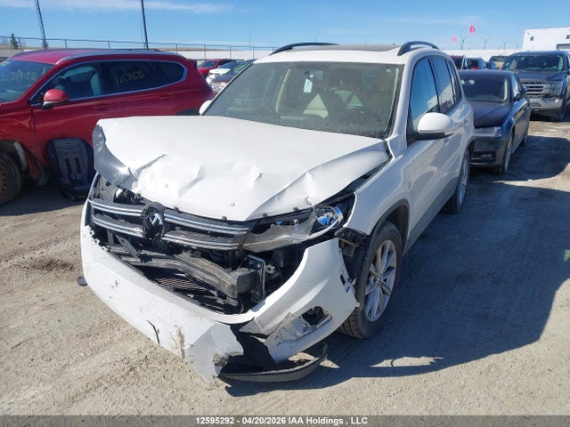 2012 Volkswagen Tiguan მანქანა იყიდება აუქციონზე, vin: WVGBV7AXXCW559776, აუქციონის ნომერი: 12595292