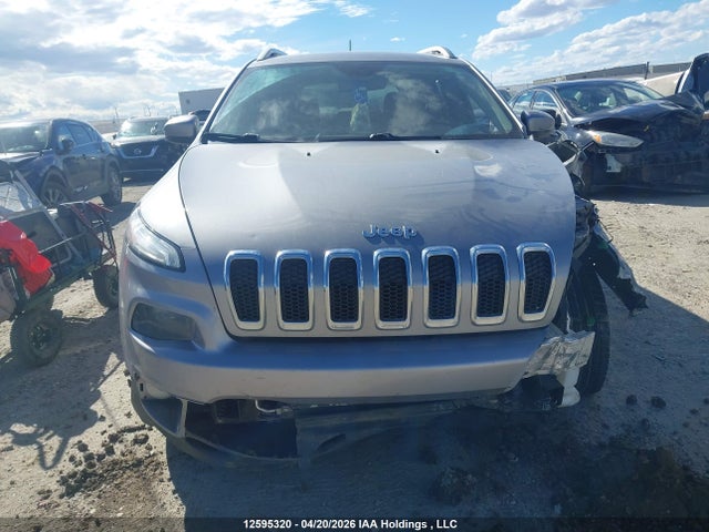 1C4PJMCS5GW260725 Jeep Cherokee Latitude