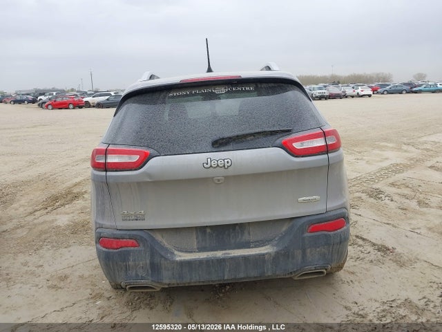1C4PJMCS5GW260725 Jeep Cherokee Latitude
