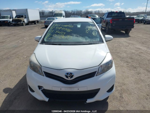 12595346 :رقم المزاد ، VNKKTUD39EA011180 vin ، 2014 Toyota Yaris مزاد بيع