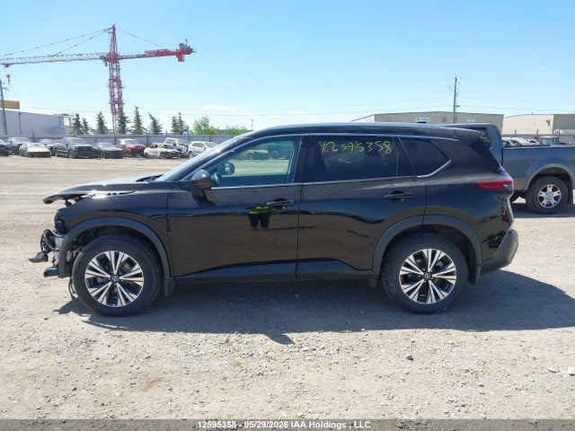 5N1AT3BB8MC744179 Nissan ROGUE SV