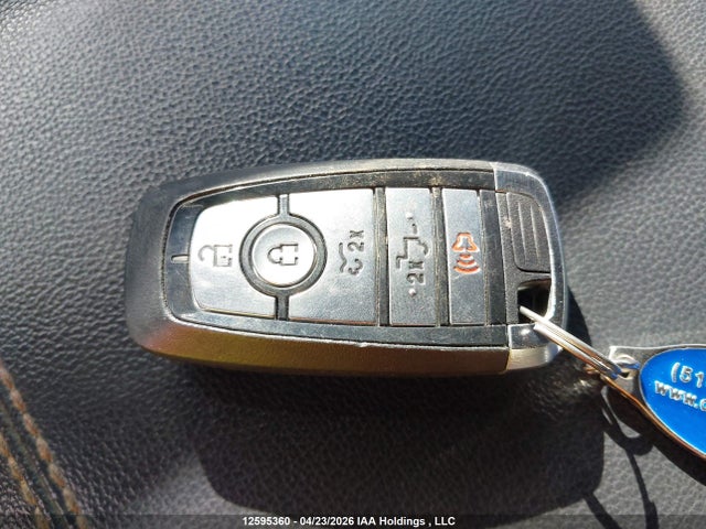 12595360 :رقم المزاد ، 1FT6W1EV2PWG10573 vin ، 2023 Ford F-150 Lightning Lariat مزاد بيع