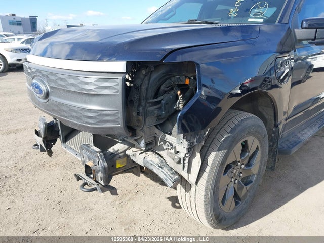 12595360 :رقم المزاد ، 1FT6W1EV2PWG10573 vin ، 2023 Ford F-150 Lightning Lariat مزاد بيع