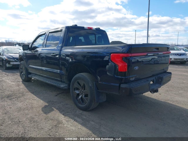 12595360 :رقم المزاد ، 1FT6W1EV2PWG10573 vin ، 2023 Ford F-150 Lightning Lariat مزاد بيع