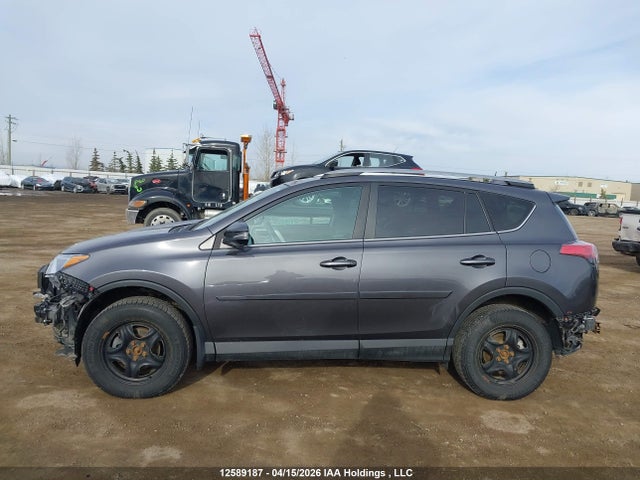 2018 Toyota Rav4 Xle მანქანა იყიდება აუქციონზე, vin: 2T3RFREV4JW789569, აუქციონის ნომერი: 12589187