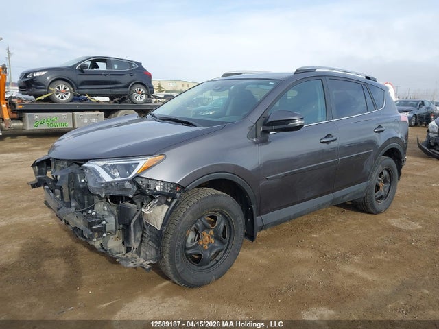 2018 Toyota Rav4 Xle მანქანა იყიდება აუქციონზე, vin: 2T3RFREV4JW789569, აუქციონის ნომერი: 12589187