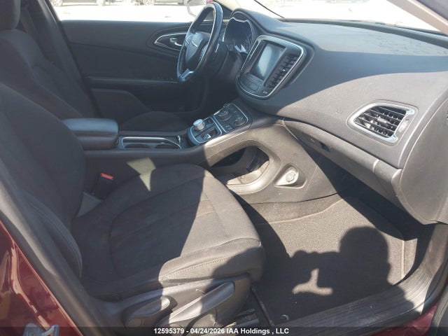 12595379 :رقم المزاد ، 1C3CCCAG2FN736746 vin ، 2015 Chrysler 200 مزاد بيع