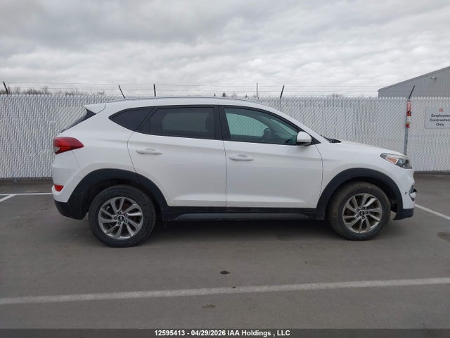 2016 Hyundai Tucson Premium მანქანა იყიდება აუქციონზე, vin: KM8J33A45GU208730, აუქციონის ნომერი: 12595413