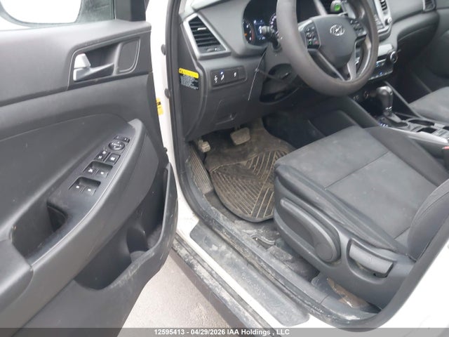 2016 Hyundai Tucson Premium მანქანა იყიდება აუქციონზე, vin: KM8J33A45GU208730, აუქციონის ნომერი: 12595413