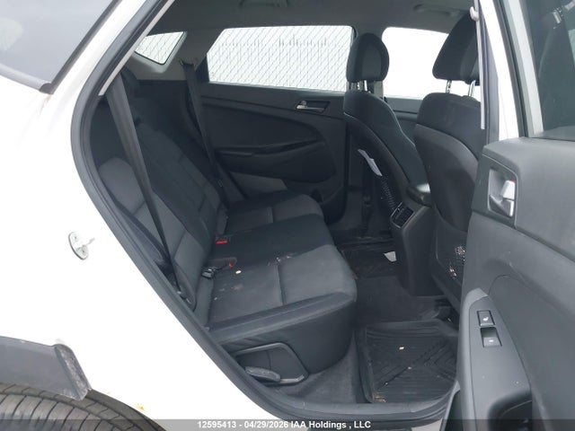 2016 Hyundai Tucson Premium მანქანა იყიდება აუქციონზე, vin: KM8J33A45GU208730, აუქციონის ნომერი: 12595413