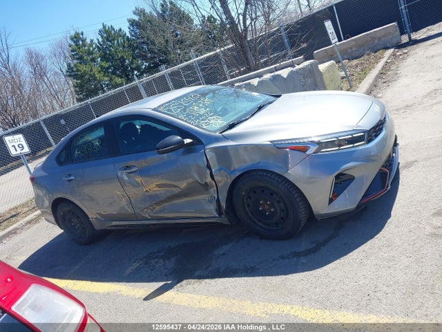 12595437 :رقم المزاد ، 3KPF54AD2NE458738 vin ، 2022 Kia Forte Ex/ex Premium/gt-line مزاد بيع