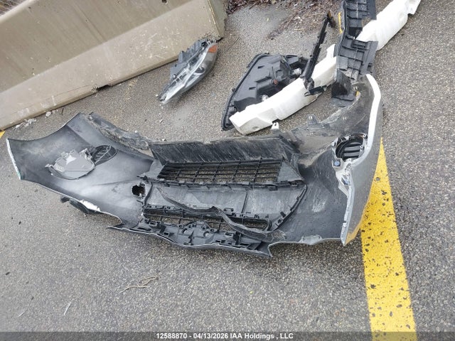 JTDKDTB37F1584325 Toyota Prius C Technology