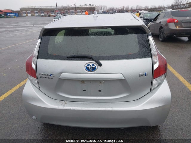 JTDKDTB37F1584325 Toyota Prius C Technology