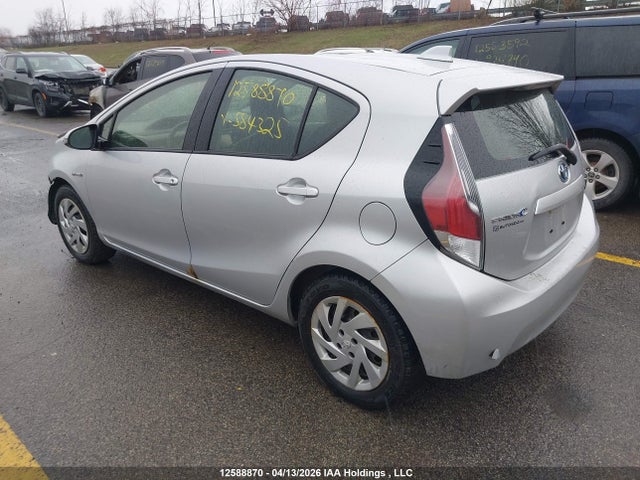 JTDKDTB37F1584325 Toyota Prius C Technology