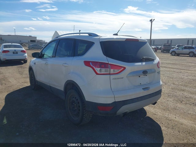2014 Ford Escape Titanium მანქანა იყიდება აუქციონზე, vin: 1FMCU9J9XEUA48443, აუქციონის ნომერი: 12595472