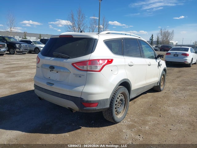 2014 Ford Escape Titanium მანქანა იყიდება აუქციონზე, vin: 1FMCU9J9XEUA48443, აუქციონის ნომერი: 12595472