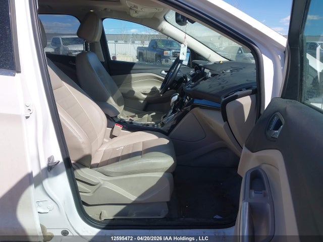 2014 Ford Escape Titanium მანქანა იყიდება აუქციონზე, vin: 1FMCU9J9XEUA48443, აუქციონის ნომერი: 12595472
