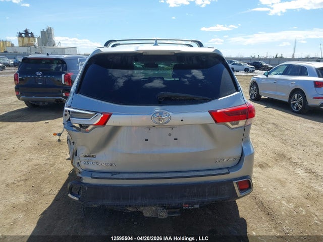 12595504 :رقم المزاد ، 5TDJZRFH3HS402048 vin ، 2017 Toyota Highlander Xle مزاد بيع