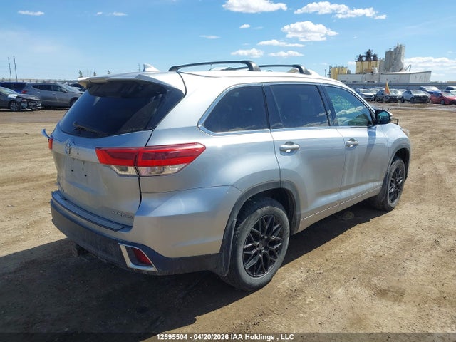 12595504 :رقم المزاد ، 5TDJZRFH3HS402048 vin ، 2017 Toyota Highlander Xle مزاد بيع