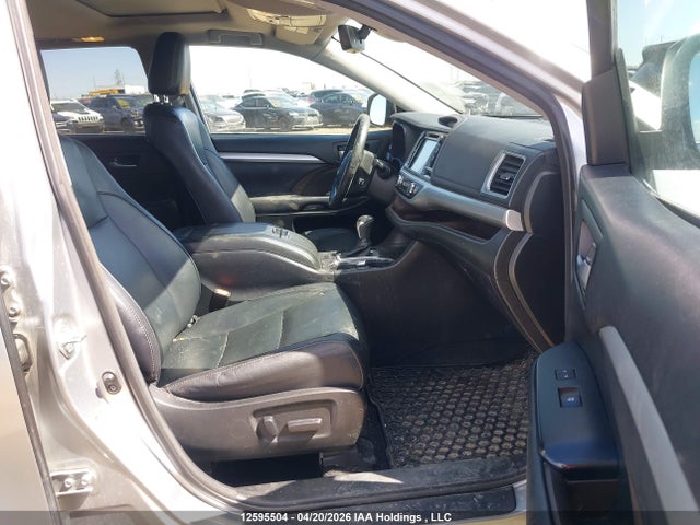 12595504 :رقم المزاد ، 5TDJZRFH3HS402048 vin ، 2017 Toyota Highlander Xle مزاد بيع