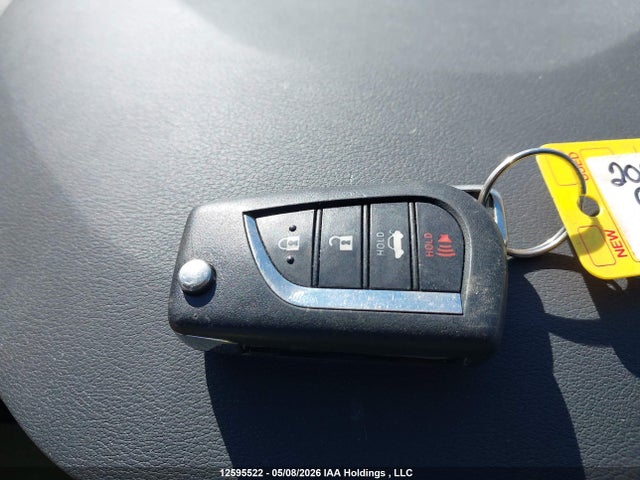 12595522 :رقم المزاد ، 5YFBPMBE0MP154143 vin ، 2021 Toyota Corolla Le مزاد بيع