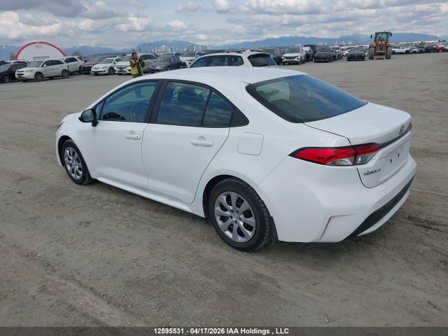 2021 Toyota Corolla Le მანქანა იყიდება აუქციონზე, vin: 5YFBPMBE7MP215388, აუქციონის ნომერი: 12595531