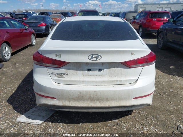 Продажа на аукционе авто 2018 Hyundai Elantra Se, vin: 5NPD74LF5JH322805, номер лота: 12595551