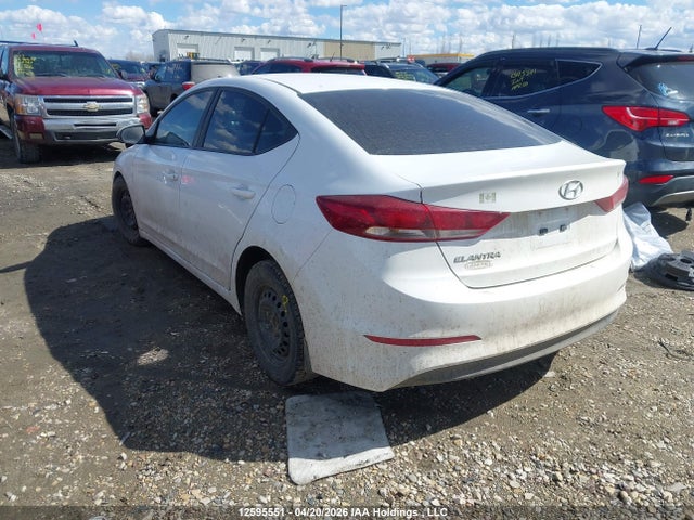 Продажа на аукционе авто 2018 Hyundai Elantra Se, vin: 5NPD74LF5JH322805, номер лота: 12595551