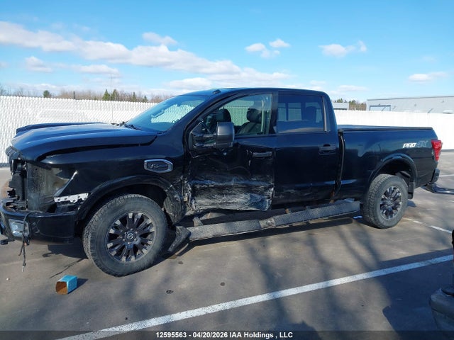 2018 Nissan Titan Xd Sl/pro-4x/plat Res/sv მანქანა იყიდება აუქციონზე, vin: 1N6AA1F42JN536208, აუქციონის ნომერი: 12595563