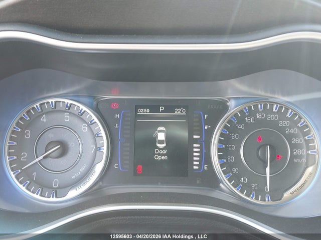 Продажа на аукционе авто 2015 Chrysler 200 Lx, vin: 1C3CCCFB5FN726290, номер лота: 12595603
