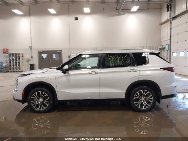 JA4J4VA80SZ618924 Mitsubishi Outlander Se/diamond Trail Edition