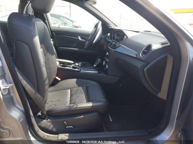 Продаж на аукціоні авто 2014 Mercedes-benz C 300 4matic, vin: WDDGF8AB3EA915363, номер лоту: 12595628