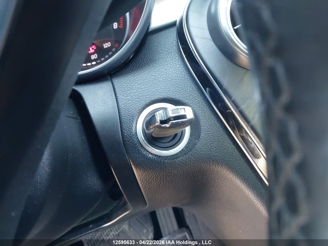 Продажа на аукционе авто 2015 Mercedes-benz C 300 4matic, vin: 55SWF4KBXFU043414, номер лота: 12595633