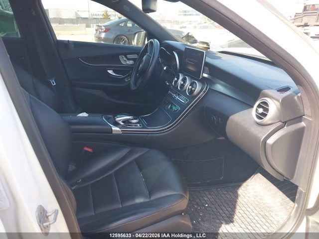 Продажа на аукционе авто 2015 Mercedes-benz C 300 4matic, vin: 55SWF4KBXFU043414, номер лота: 12595633