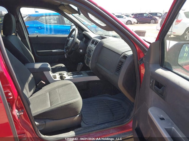 12595643 :رقم المزاد ، 1FMCU9DG3AKD35526 vin ، 2010 Ford Escape Xlt مزاد بيع