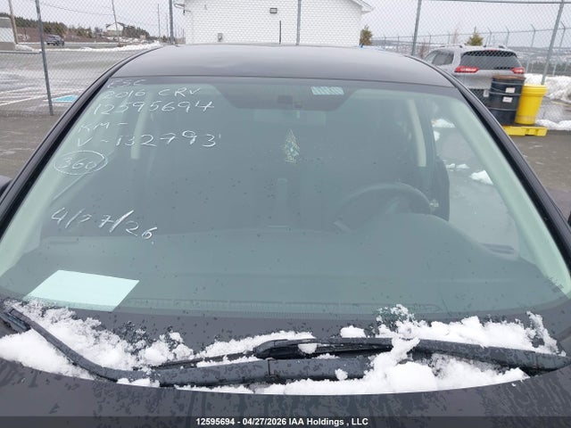 2HKRM4H38GH132793 Honda CR-V LX