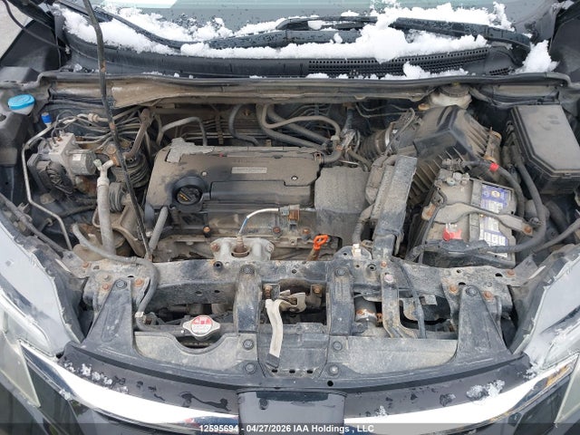 2HKRM4H38GH132793 Honda CR-V LX
