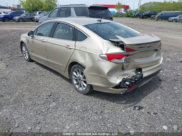 2017 Ford Fusion Energi Titanium მანქანა იყიდება აუქციონზე, vin: 3FA6P0SUXHR169157, აუქციონის ნომერი: 12595707