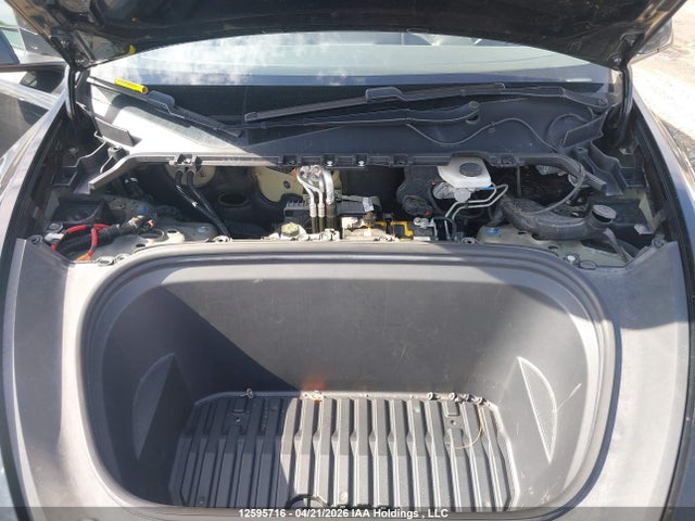 12595716 :رقم المزاد ، 5YJYGDEE2LF045067 vin ، 2020 Tesla Model Y Long Range مزاد بيع