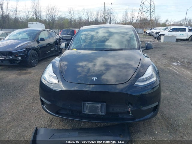 12595716 :رقم المزاد ، 5YJYGDEE2LF045067 vin ، 2020 Tesla Model Y Long Range مزاد بيع