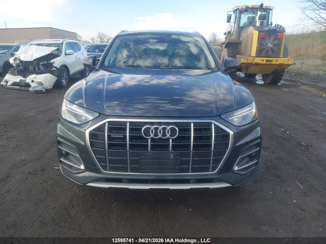 12595741 :رقم المزاد ، WA1AAAFY3M2010398 vin ، 2021 Audi Q5 45 Komfort مزاد بيع