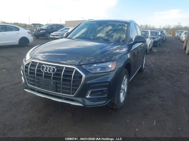 12595741 :رقم المزاد ، WA1AAAFY3M2010398 vin ، 2021 Audi Q5 45 Komfort مزاد بيع