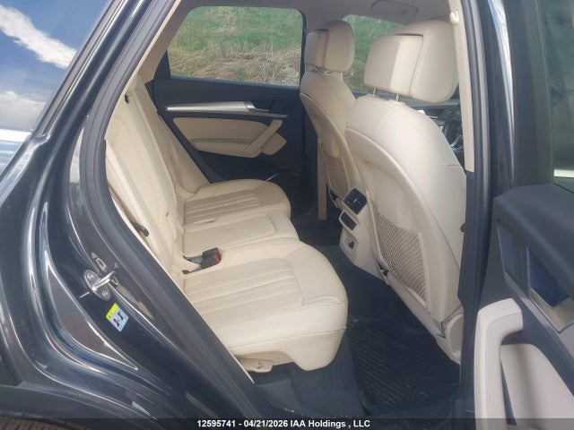 12595741 :رقم المزاد ، WA1AAAFY3M2010398 vin ، 2021 Audi Q5 45 Komfort مزاد بيع