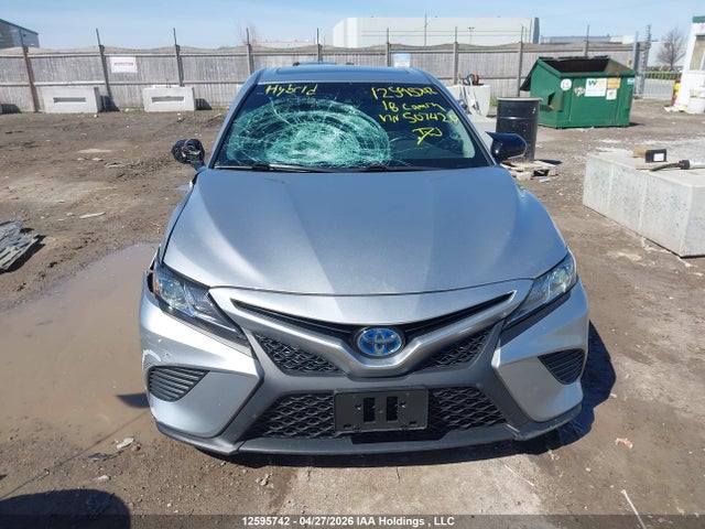 4T1B21HK7JU507420 Toyota Camry Hybrid Se