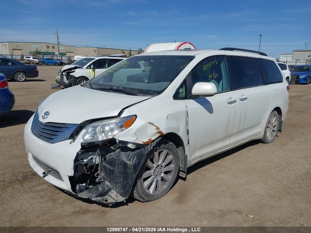2012 Toyota Sienna Xle 7 Passenger მანქანა იყიდება აუქციონზე, vin: 5TDDK3DC3CS041662, აუქციონის ნომერი: 12595747