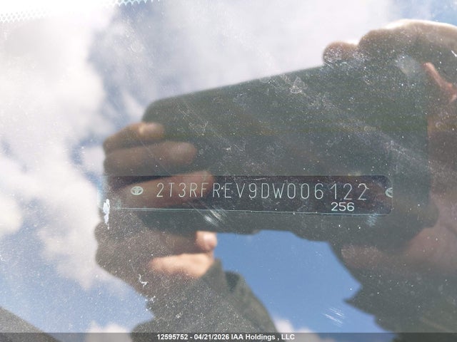 2013 Toyota Rav4 Xle მანქანა იყიდება აუქციონზე, vin: 2T3RFREV9DW006122, აუქციონის ნომერი: 12595752