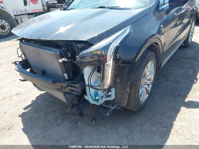 2023 Cadillac Xt4 Premium Luxury მანქანა იყიდება აუქციონზე, vin: 1GYFZDR47PF102667, აუქციონის ნომერი: 12595795