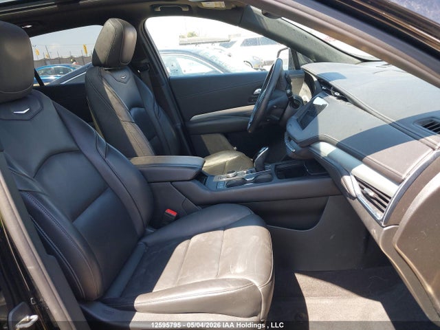 2023 Cadillac Xt4 Premium Luxury მანქანა იყიდება აუქციონზე, vin: 1GYFZDR47PF102667, აუქციონის ნომერი: 12595795