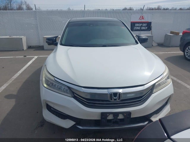 1HGCR2F02HA800764 Honda Accord Touring