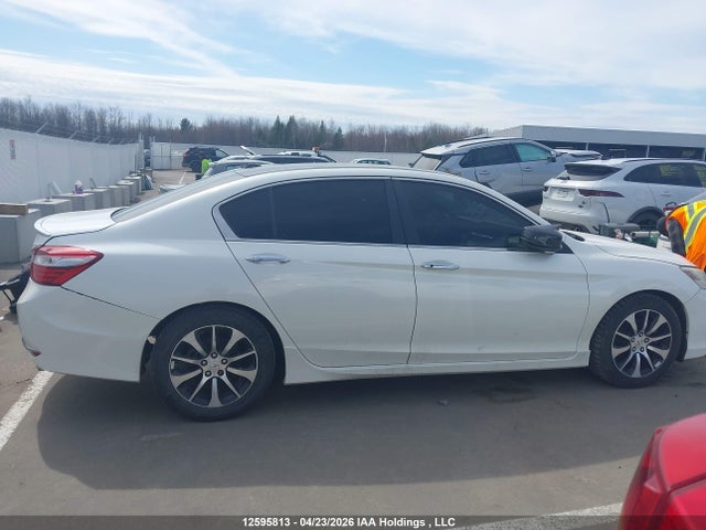 1HGCR2F02HA800764 Honda Accord Touring